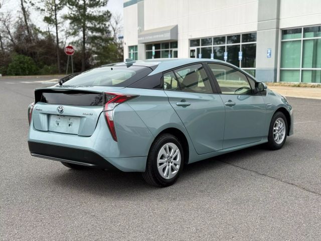 2017 Toyota Prius One