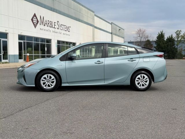 2017 Toyota Prius One
