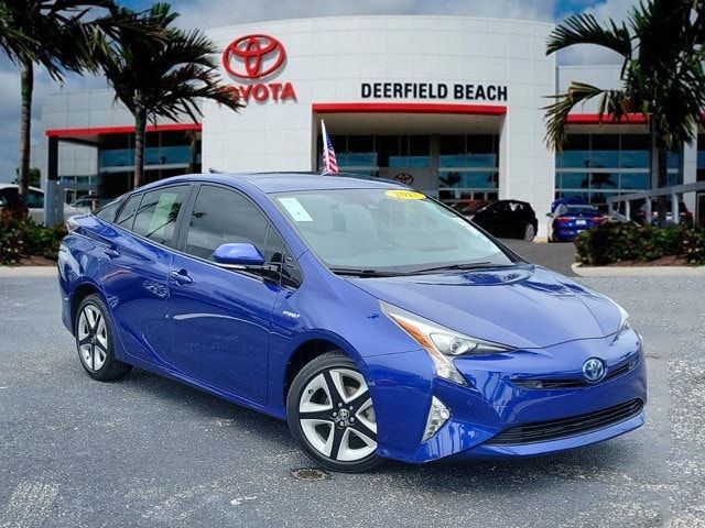 2017 Toyota Prius Three Touring