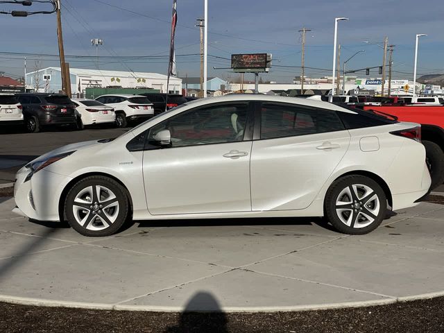 2017 Toyota Prius Three Touring