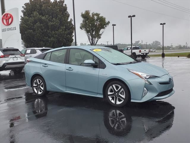 2017 Toyota Prius Three Touring