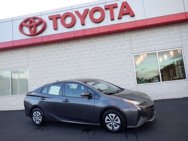 2017 Toyota Prius Three Touring