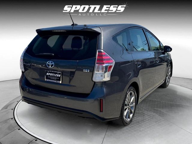 2017 Toyota Prius v Four