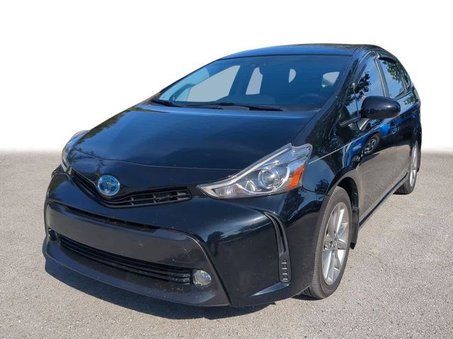 2017 Toyota Prius v Five