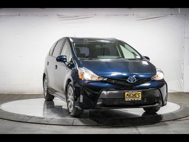 2017 Toyota Prius v Four