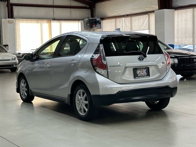 2017 Toyota Prius c Four