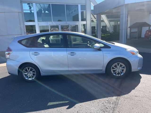 2017 Toyota Prius v 