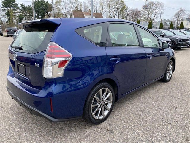 2017 Toyota Prius v 