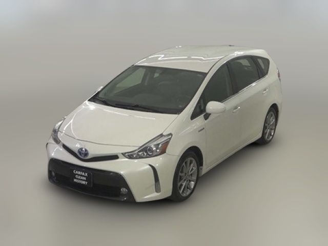 2017 Toyota Prius v Five