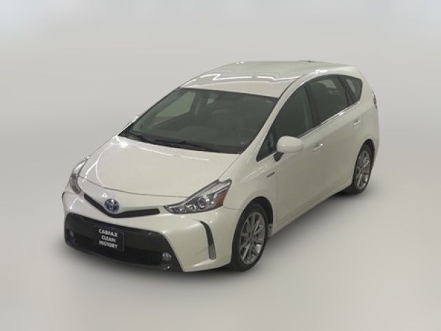 2017 Toyota Prius v Five