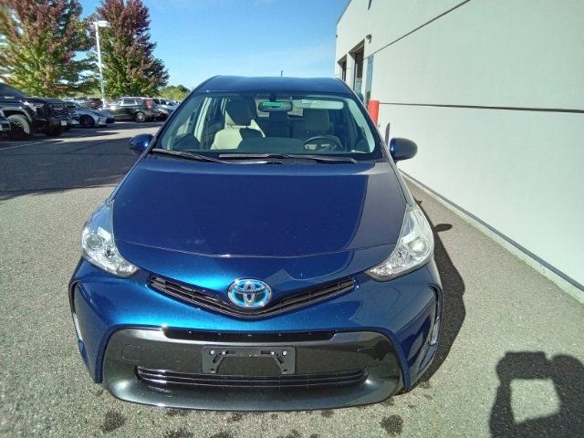 2017 Toyota Prius v Four