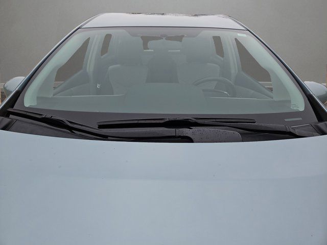 2017 Toyota Prius v Three