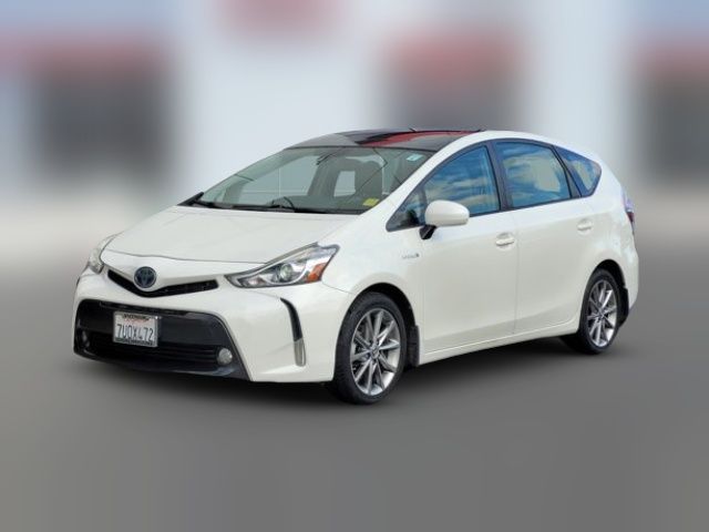 2017 Toyota Prius v Five