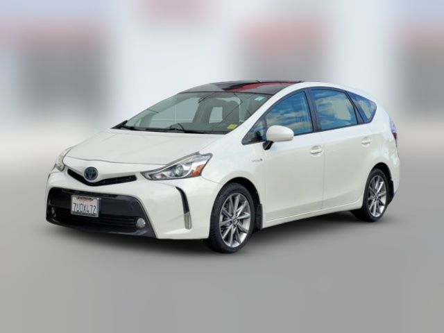 2017 Toyota Prius v Five