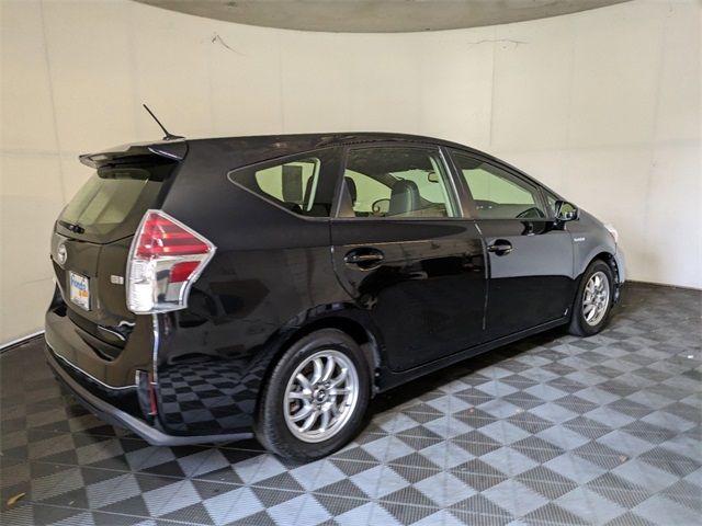 2017 Toyota Prius v Four