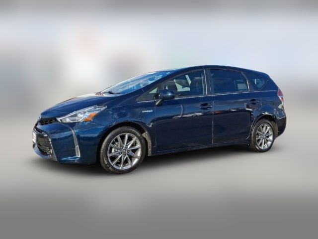 2017 Toyota Prius v Five