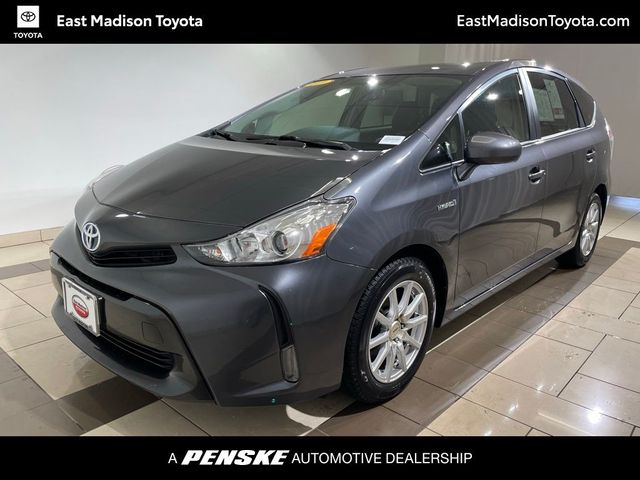 2017 Toyota Prius v Five