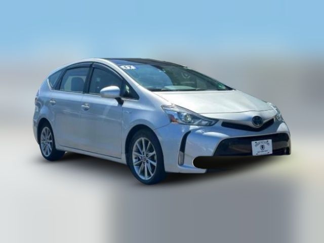 2017 Toyota Prius v Five