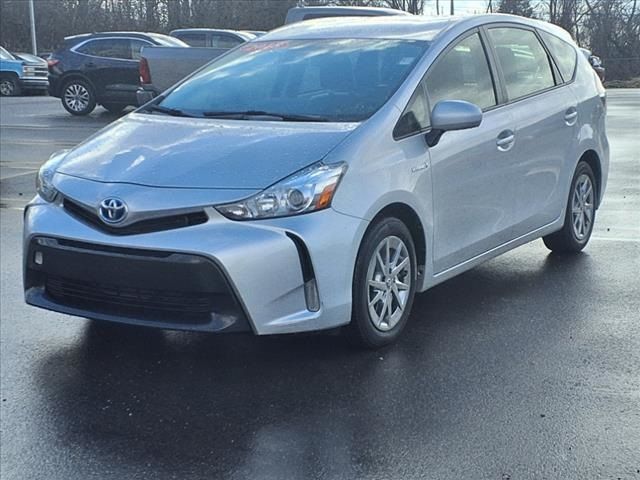 2017 Toyota Prius v Four