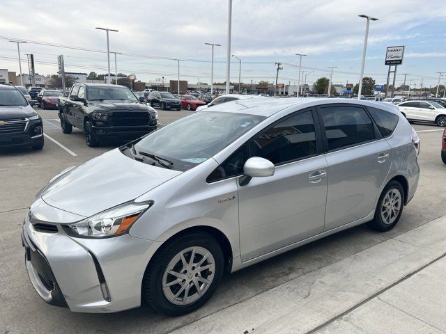 2017 Toyota Prius v Five