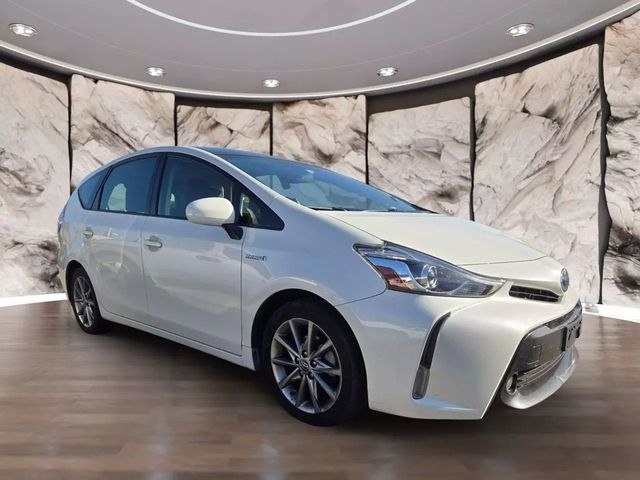 2017 Toyota Prius v Four