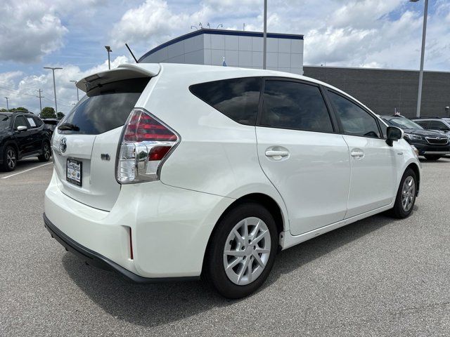 2017 Toyota Prius v Four