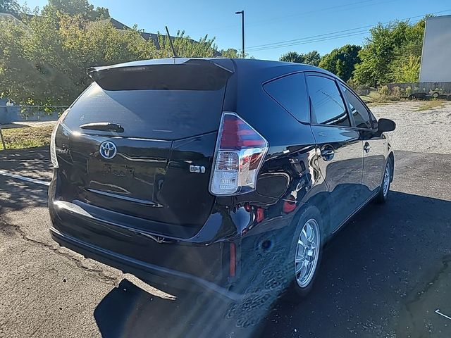 2017 Toyota Prius v Three