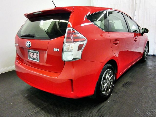 2017 Toyota Prius v Three