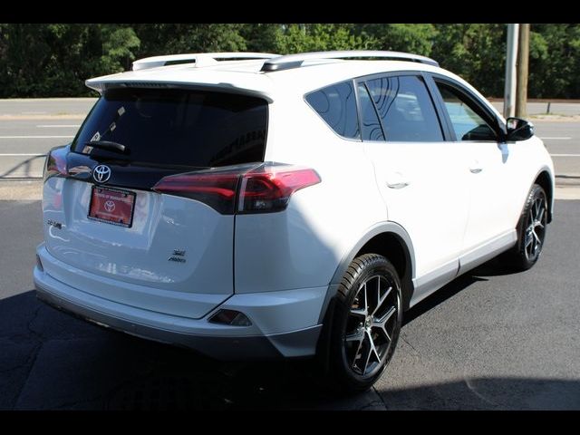 2017 Toyota RAV4 SE