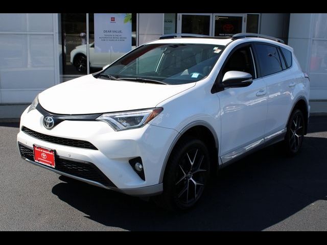 2017 Toyota RAV4 SE