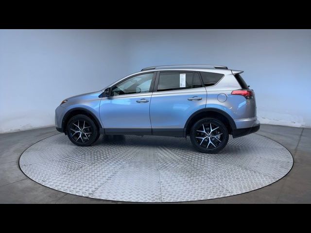 2017 Toyota RAV4 SE