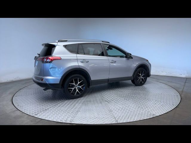 2017 Toyota RAV4 SE