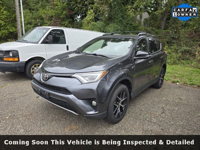 2017 Toyota RAV4 SE