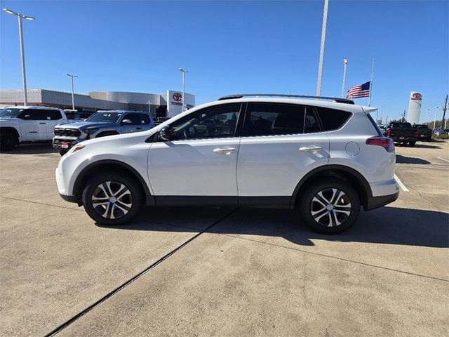 2017 Toyota RAV4 LE