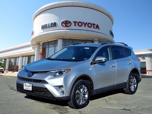 2017 Toyota RAV4 Hybrid XLE