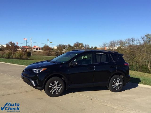 2017 Toyota RAV4 LE