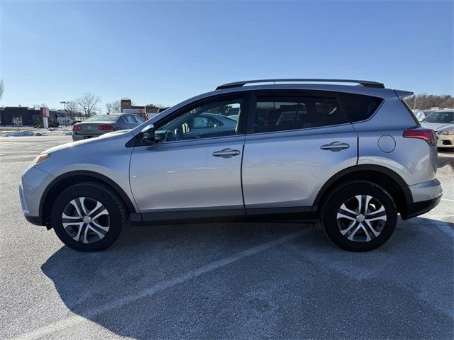 2017 Toyota RAV4 LE