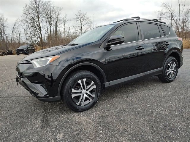 2017 Toyota RAV4 LE