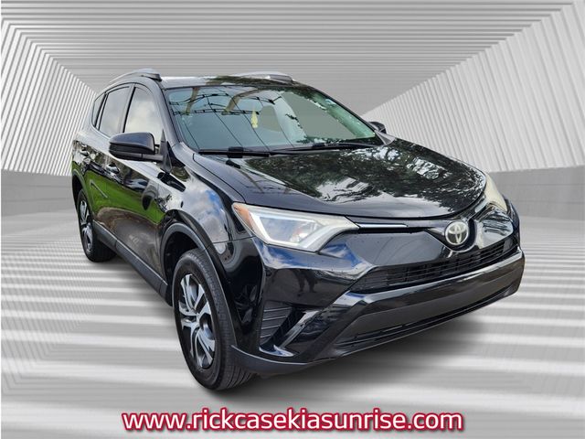 2017 Toyota RAV4 LE