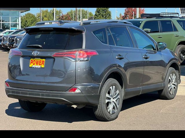 2017 Toyota RAV4 LE