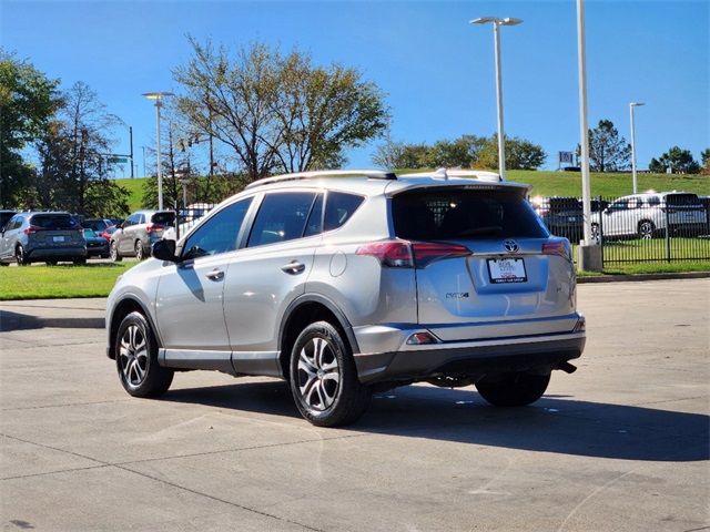 2017 Toyota RAV4 LE