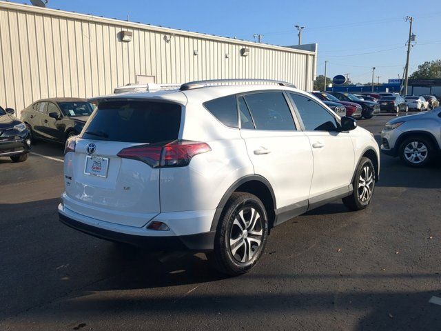 2017 Toyota RAV4 LE