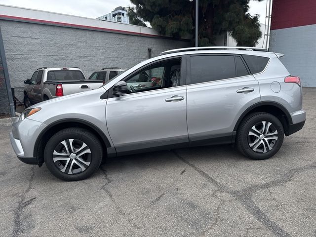 2017 Toyota RAV4 LE