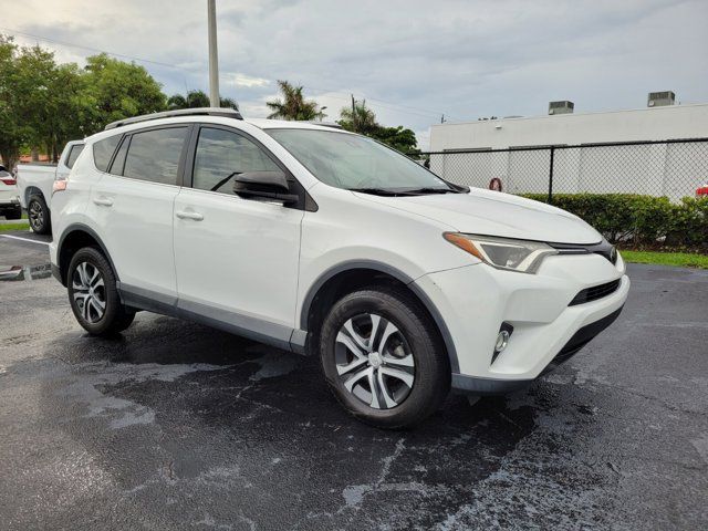 2017 Toyota RAV4 LE