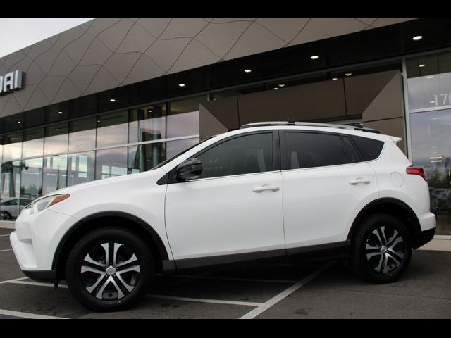 2017 Toyota RAV4 LE