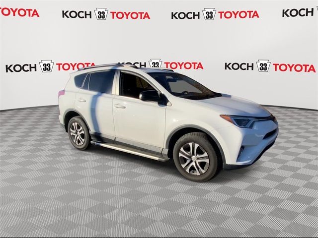 2017 Toyota RAV4 LE