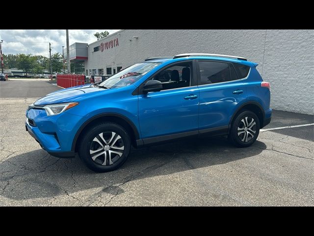 2017 Toyota RAV4 LE