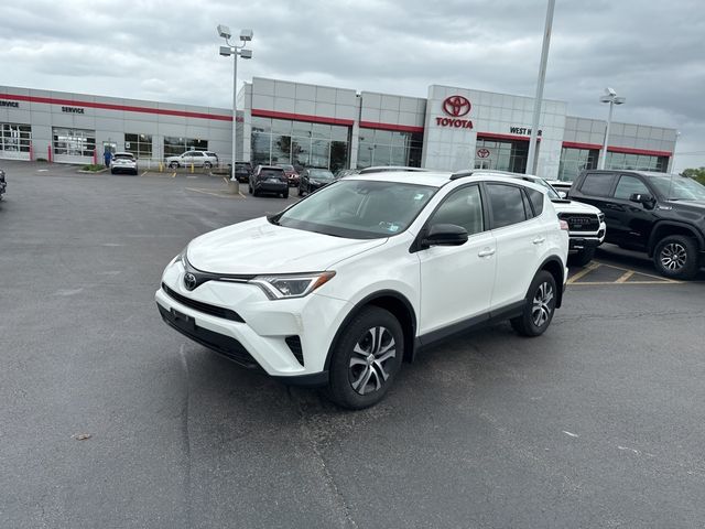 2017 Toyota RAV4 LE