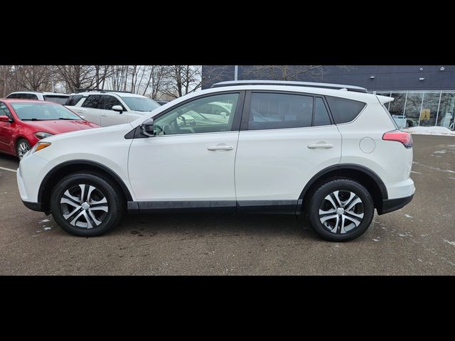 2017 Toyota RAV4 LE