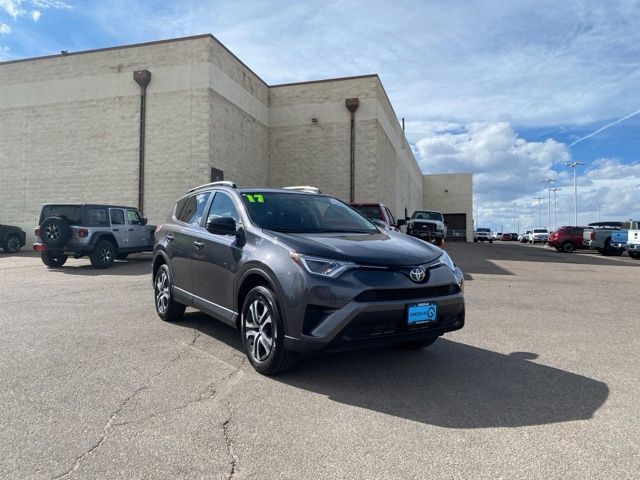 2017 Toyota RAV4 LE